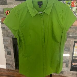 Worthington Bright Green Short Sleeve Button-Up Blouse